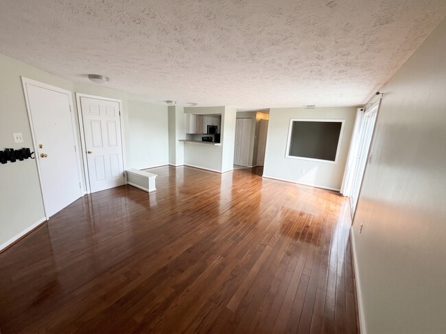 Building Photo - 823 Stratford Way