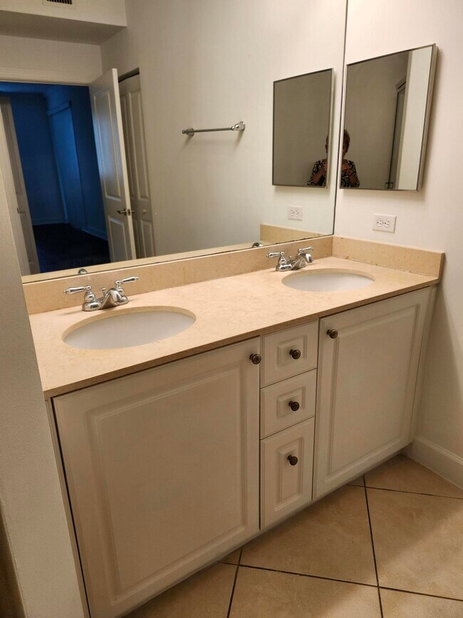 Building Photo - 1690 Renaissance Commons Blvd