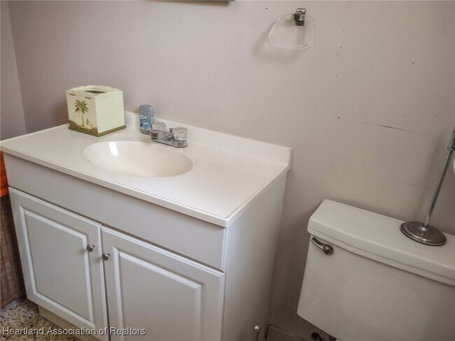 Building Photo - 10512 US-98