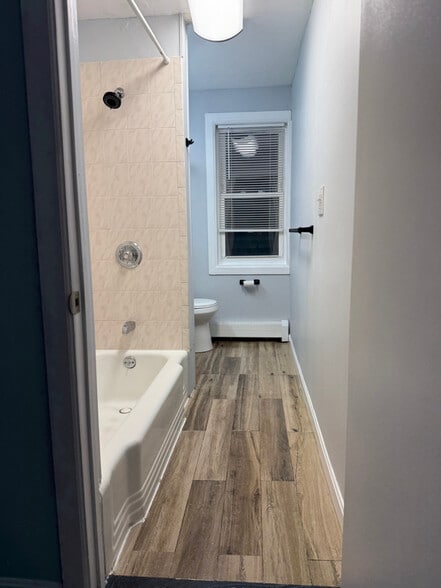 Building Photo - 101 Whitehall St