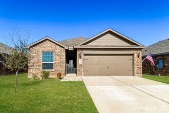 Building Photo - 215 Kennedy Dr