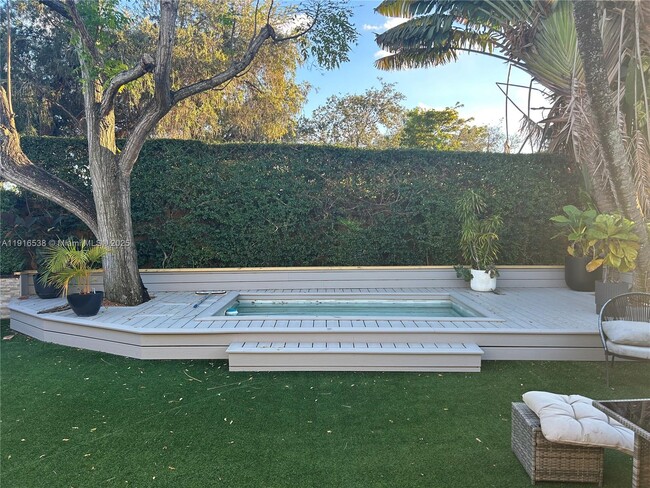 Building Photo - 5261 SW 154th Pl