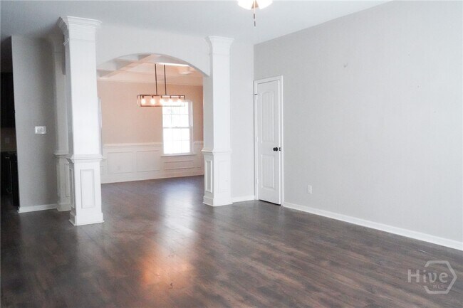 Building Photo - 103 Spoonbill Cir