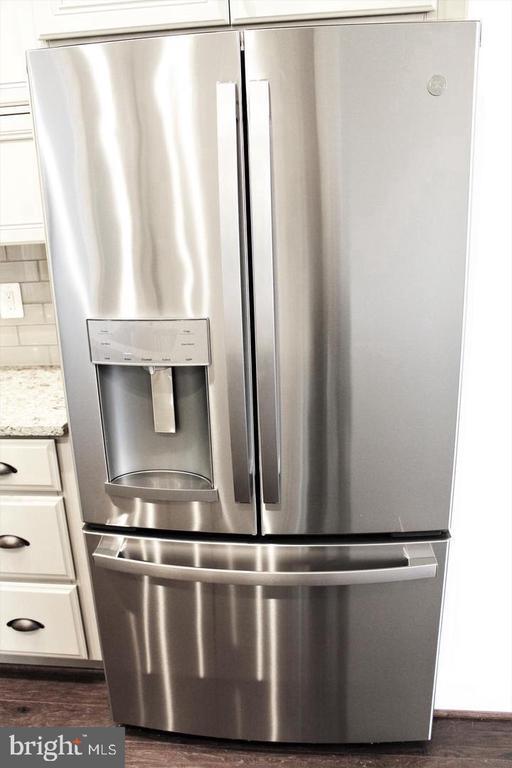 Building Photo - 23017 Sullivans Cove Sq