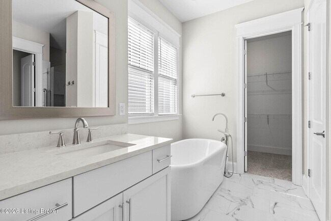 Building Photo - 6204 Moonseed St