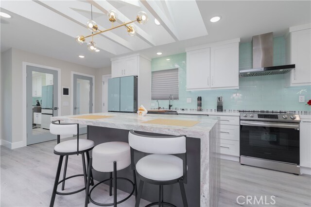 Building Photo - 2206 Via Mariposa E