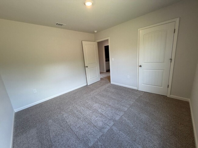 Building Photo - Brand New 5/3 House in Armuchee- $2,295