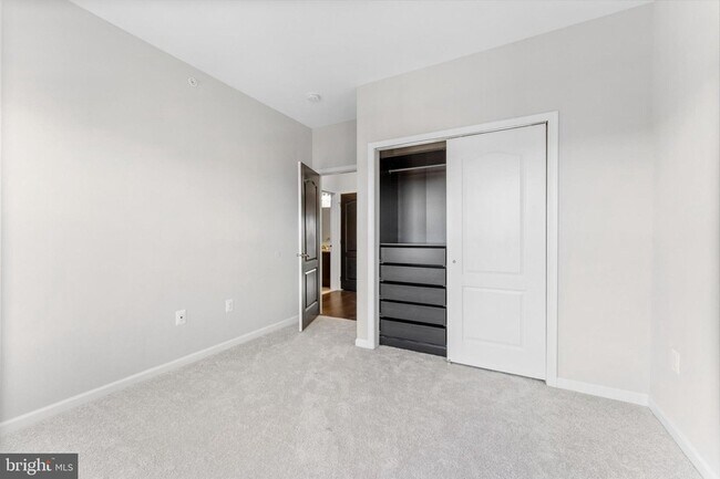 Building Photo - 23483 Logans Ridge Terrace