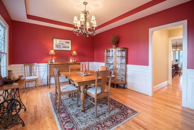 Building Photo - Charming Wyatt Farms Home with Stunning Vi...