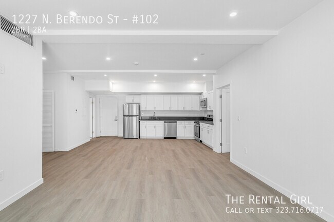 Building Photo - 1227 N Berendo St