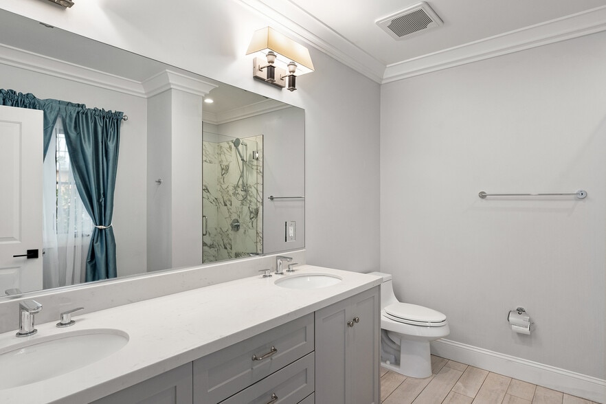 Building Photo - 158 S Sierra Madre Blvd