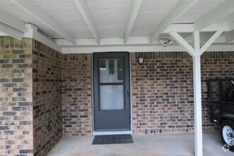 Building Photo - 3120 Montgomery Rd