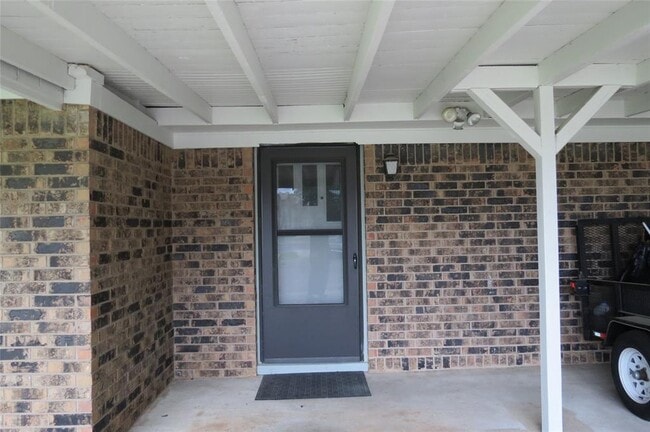 Primary Photo - 3120 Montgomery Rd