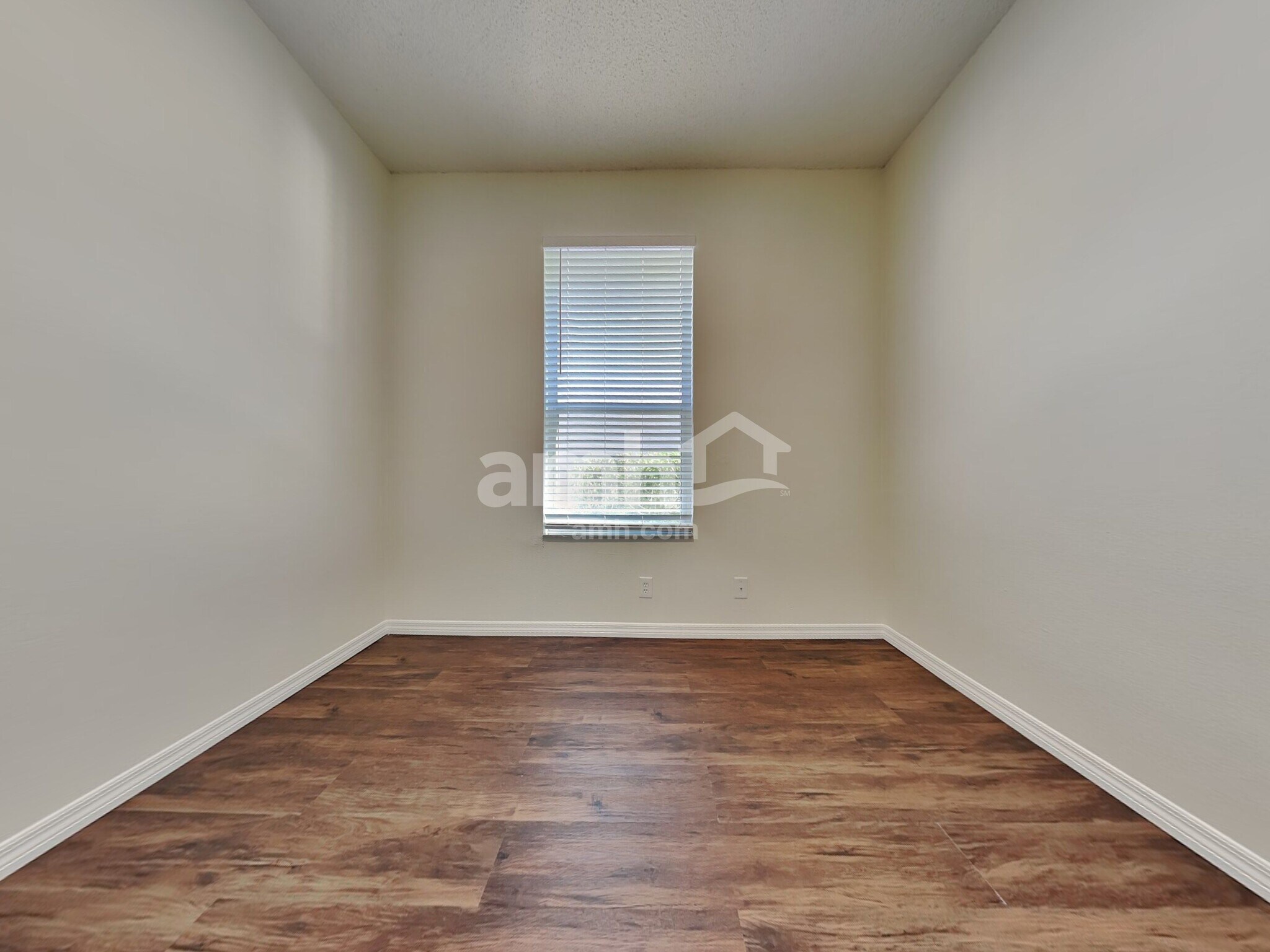 Building Photo - 12727 Westwood Lakes Blvd