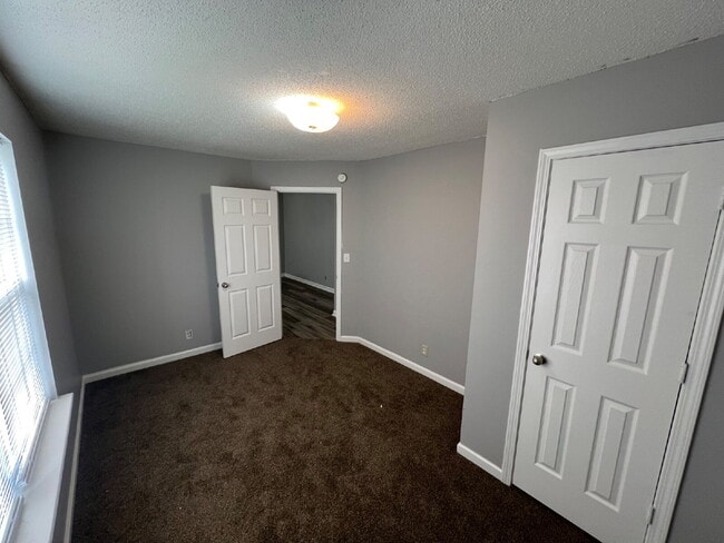 Building Photo - 204 B  Arkansas Ave Oak Grove KY 42262