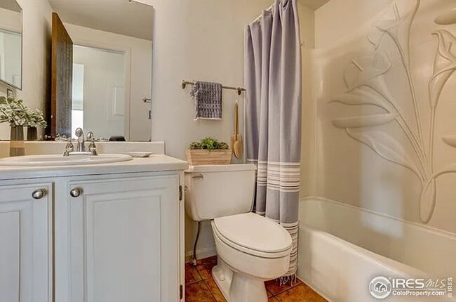 Building Photo - Cozy 2 Bedroom Townhome in West Fort Collins