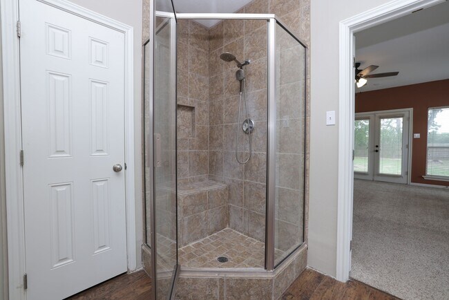 Building Photo - 105 Lawrence Marshall Dr