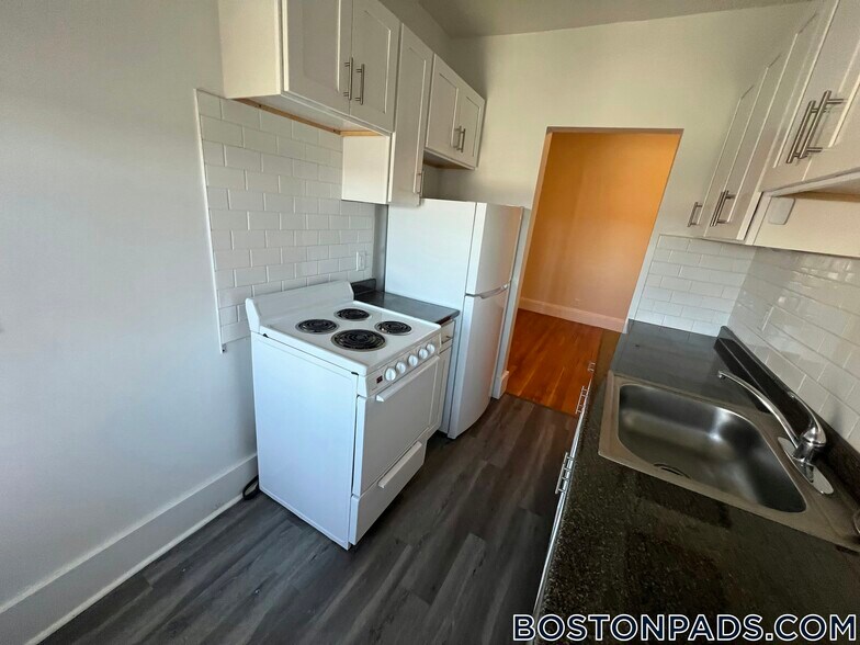 Building Photo - 116 Washington St