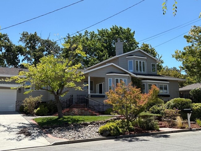 Building Photo - 1251 Bellair Way