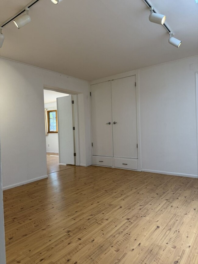 Building Photo - 641 Garcia St