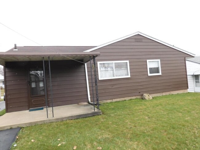 Building Photo - 56 Wilmette Ln