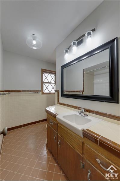 Building Photo - 1143 Patricia St