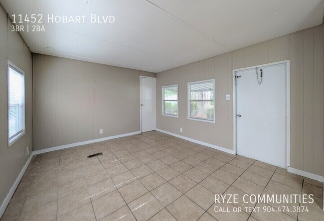 Building Photo - 11452 Hobart Blvd