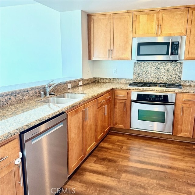 Building Photo - 411 W Seaside Way