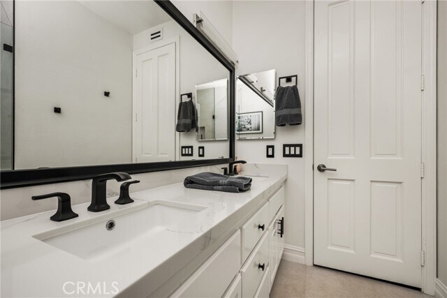 Building Photo - 2281 Orchard Dr