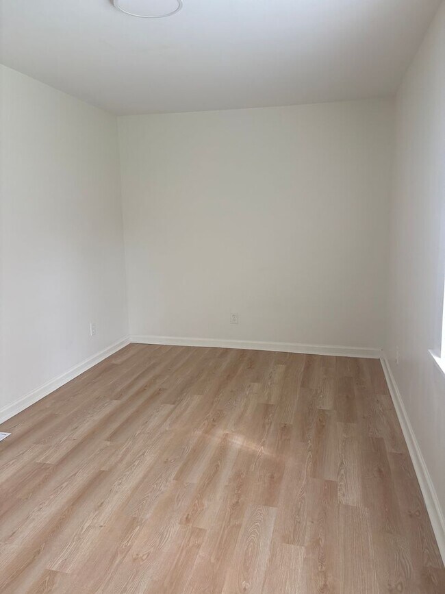 Building Photo - 621 Odum Rd