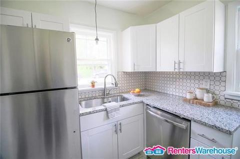 Building Photo - 1231 56th St