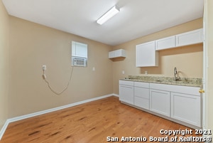 Building Photo - 615 Burwood Ln