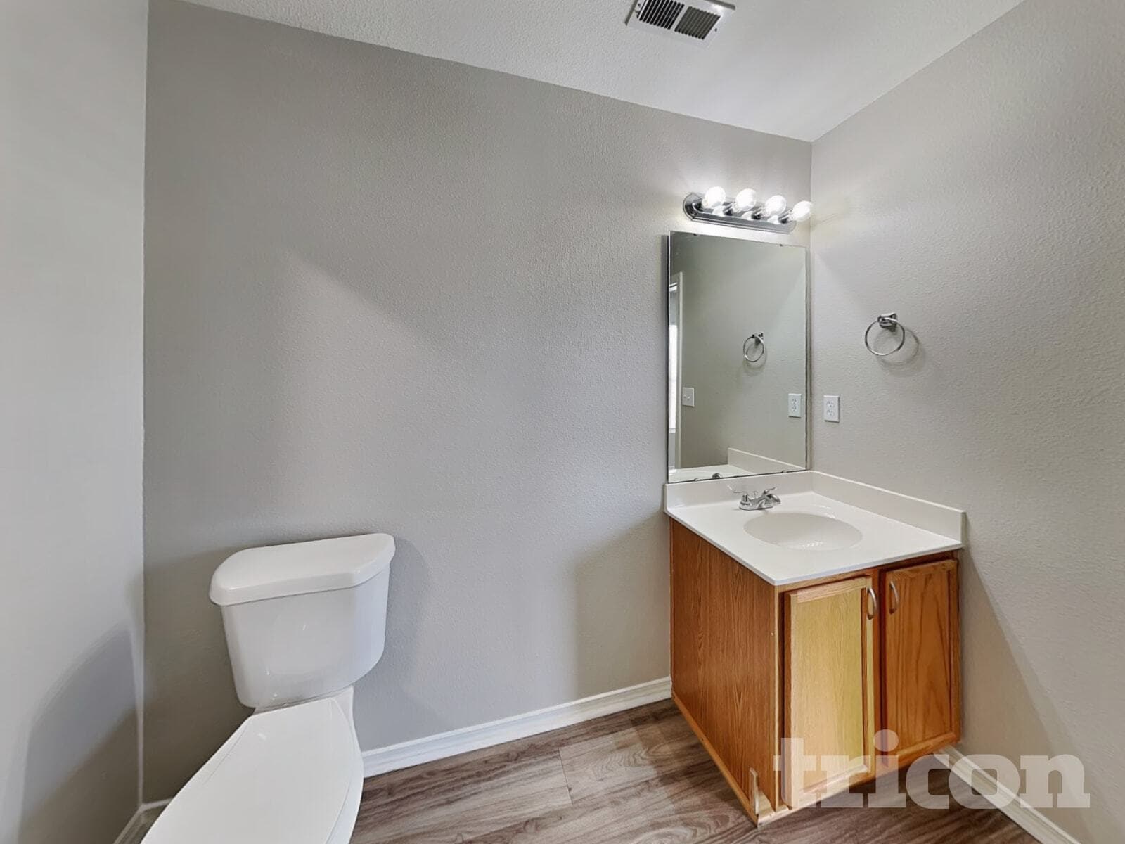Building Photo - 969 Willow Creek Dr