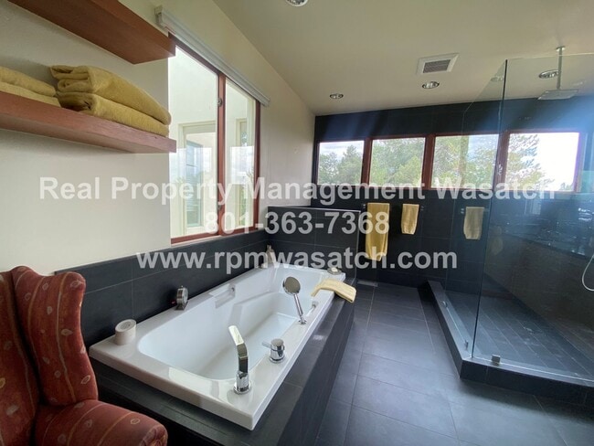 Building Photo - Check out This Stunning 3 Bedroom 2.5 Bath...