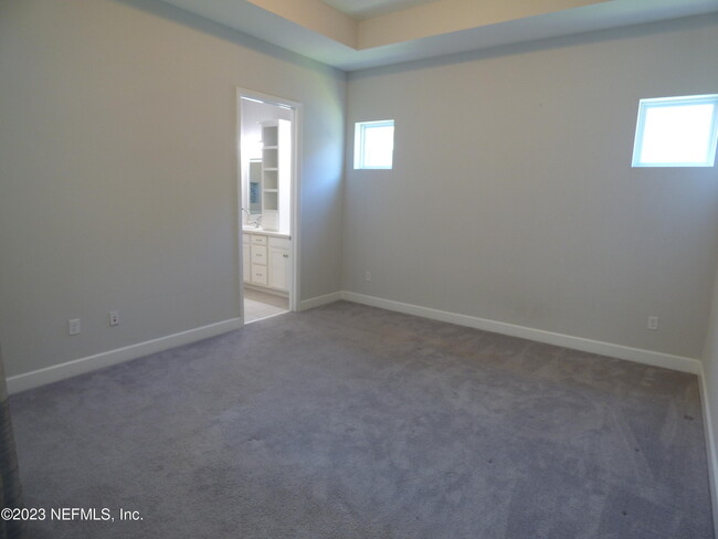 Building Photo - 92 Archwood Dr