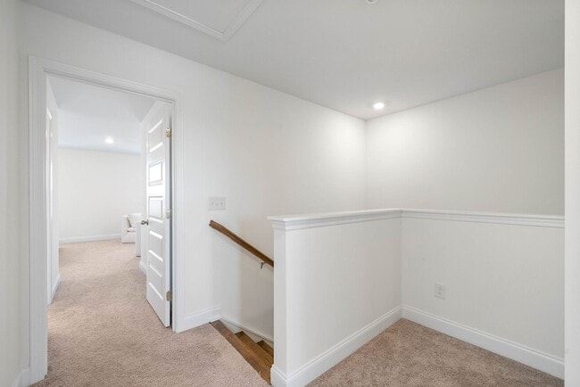 Building Photo - 967 Nance Ln