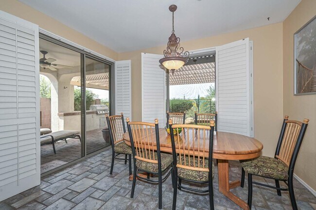 Building Photo - 41418 N Clear Crossing Rd