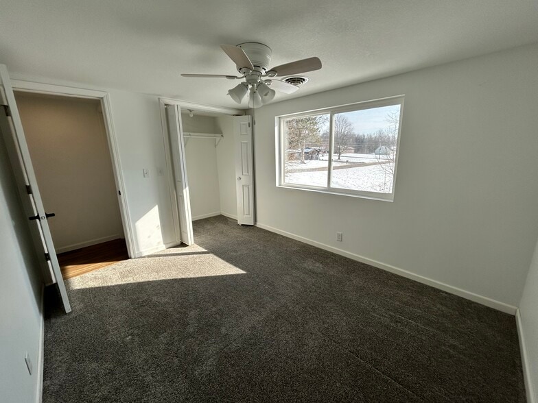 Building Photo - 2271 S Cost a Plenty Rd