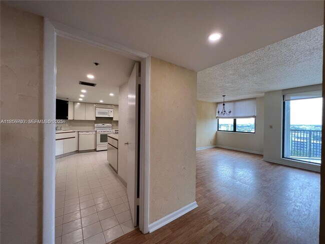 Building Photo - 300 Three Islands Boulevard