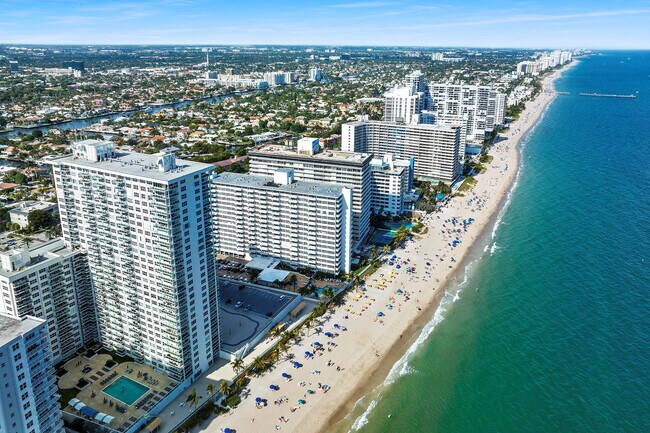 Building Photo - 3900 Galt Ocean Dr