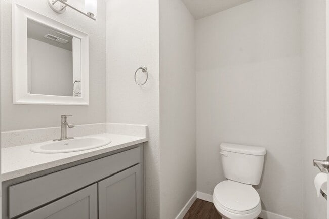 Building Photo - Sophisticated End-Unit Living Close to USAFA & Peterson — January Rent Free