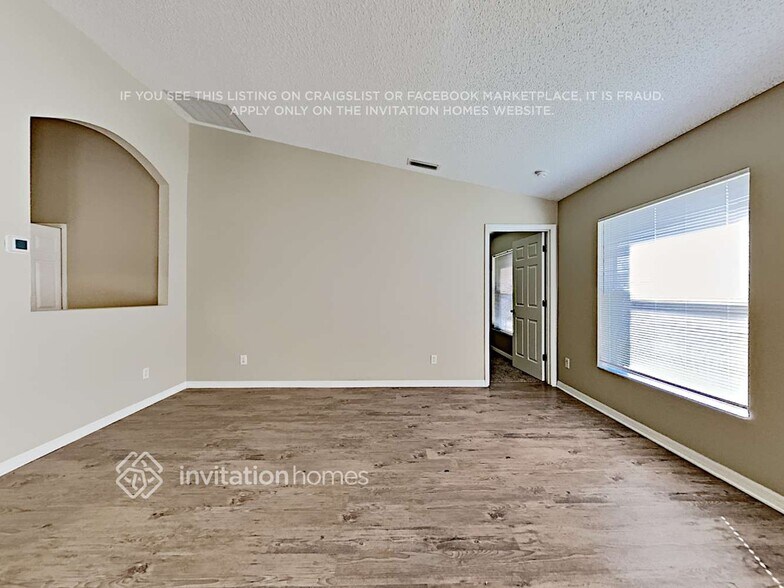 Building Photo - 5755 Fairbridge St
