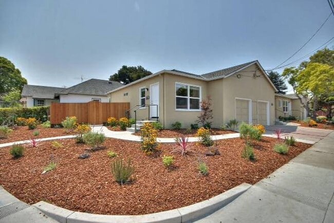 Building Photo - Spacious 1 bedroom in San Mateo