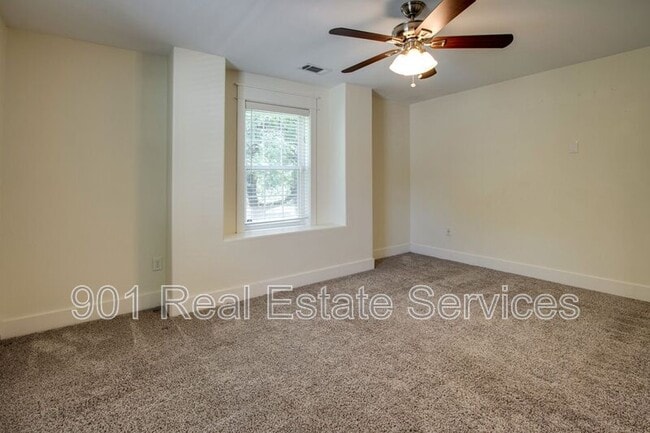 Building Photo - 1805 Lyndale Ave