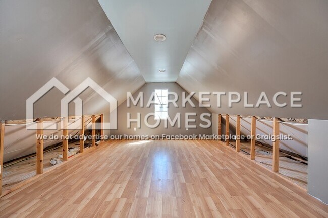 Building Photo - 6249 S Clubview Cir