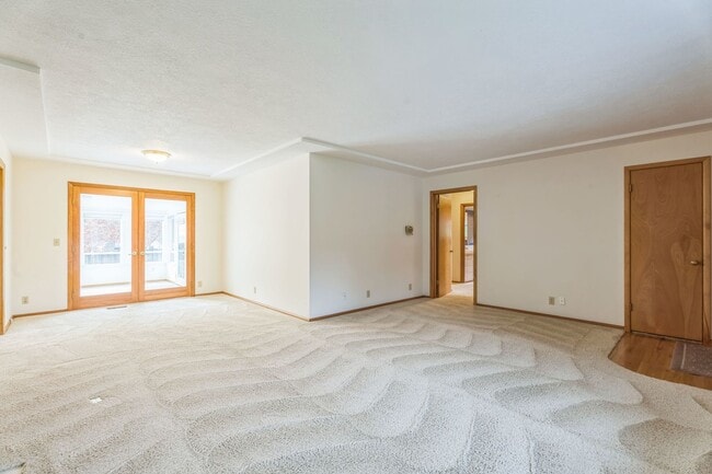 Building Photo - 2780 NE Jackson School Rd