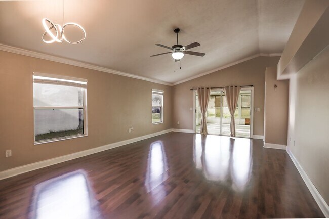 Building Photo - 2083 Windward Pass