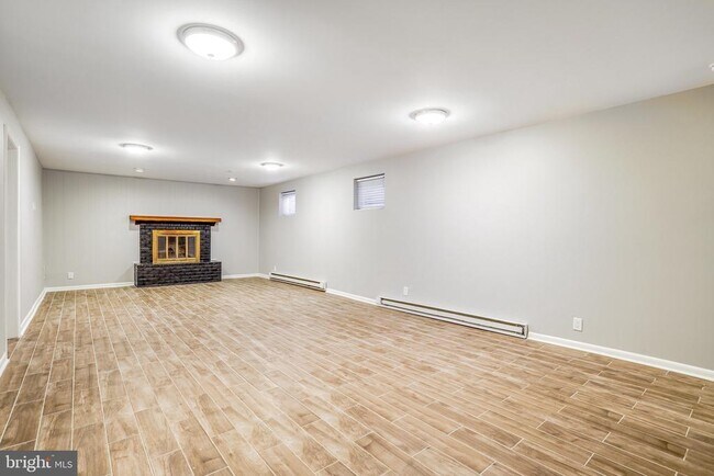 Building Photo - 9801 Orchid Cir