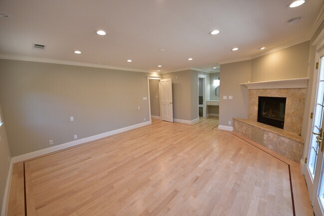 Primary bedroom - 1287 Westwood St