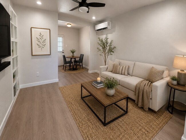 Building Photo - 1 Bed | 1 Bath -  Bungalow Style Unit